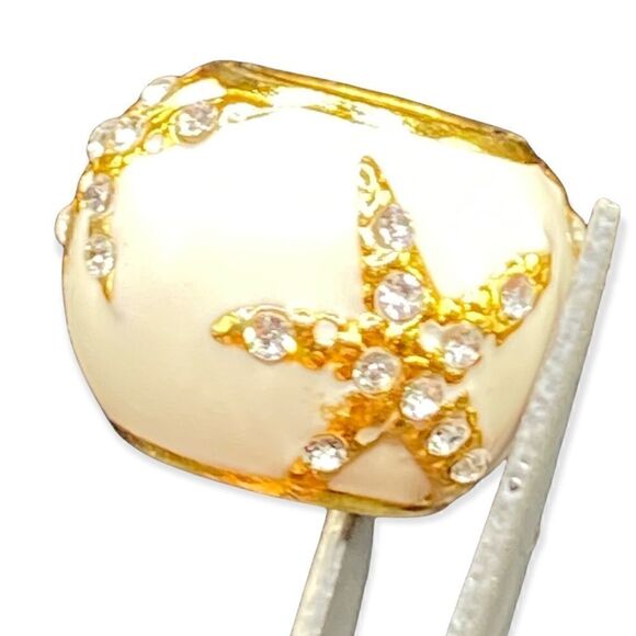 Cream bead charm with gold starfish with rhinestones no stamps - Picture 3 of 7